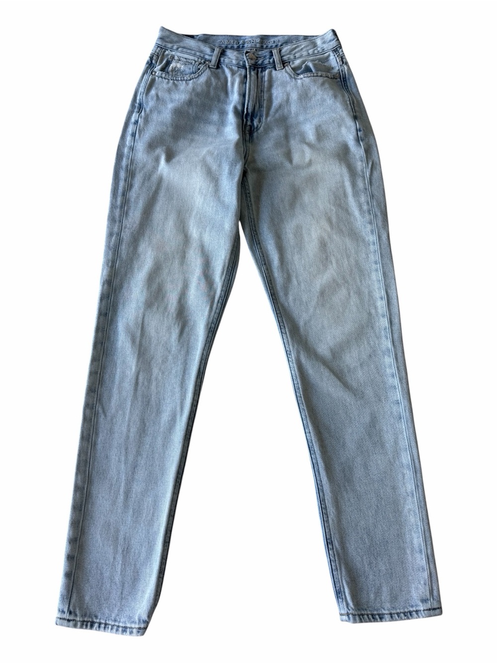 ✅ American Eagle Women's Light Wash Mom Jeans Size 4 Long